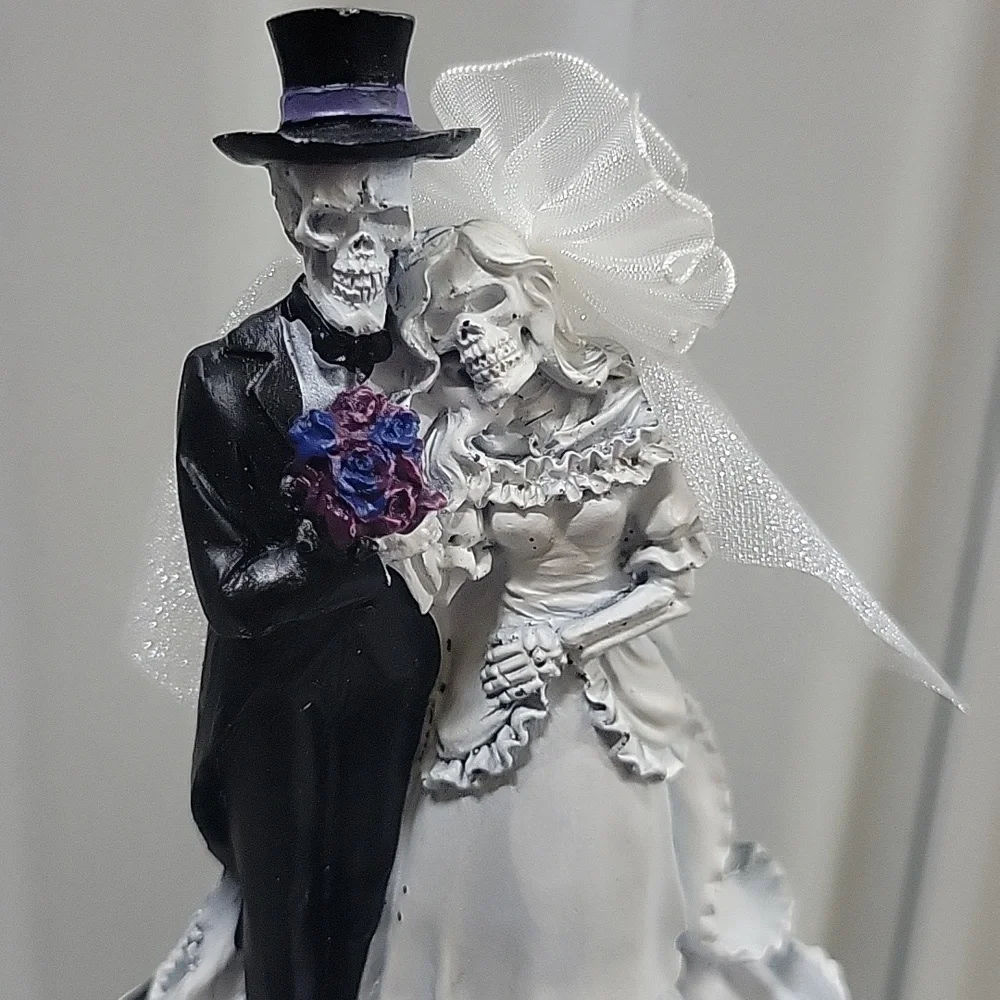Elegant Black and White Wedding Cake Topper.